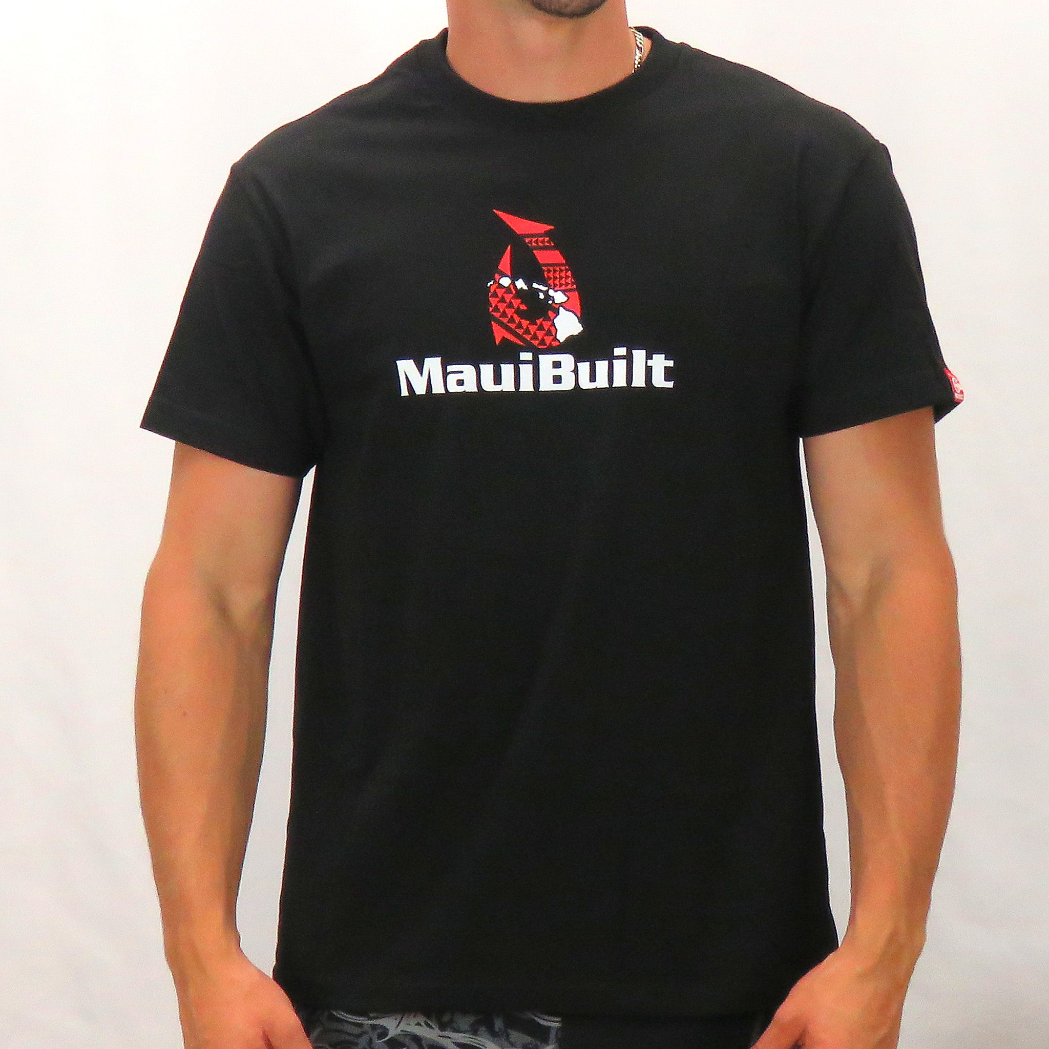 Maui Built Hawaiian Tattoo Hook Red/Black Classic Fit T-shirt